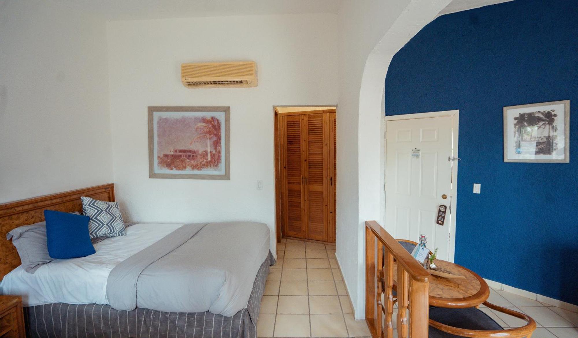 Buena Vista Oceanfront & Hot Springs Resort Buenavista  Exterior photo